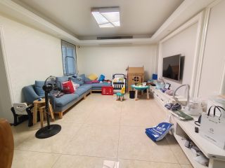 浪漫香槟(西区) 3室1厅2卫 107.04m² 1780元/月