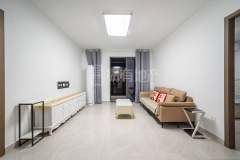 新常华庭 3室2厅2卫 120.00m² 2800元/月