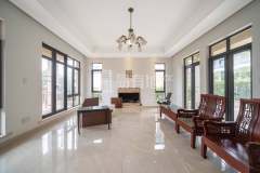 九龙山庄(别墅) 5室3厅4卫 348.04m² 13000元/月