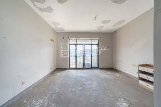 施家园花苑 4室2厅2卫 127.00m² 1600元/月