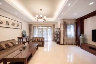 清源上林湖(别墅) 4室2厅3卫 232.20m² 698万
