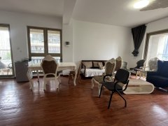 富春和园(公寓住宅) 3室2厅2卫 152.19m² 3000元/月