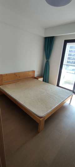 云望璞园 3室2厅2卫 98m² 2300元/月