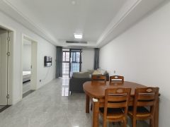 秦忆荣府北区 3室2厅1卫 95.00m² 2000元/月