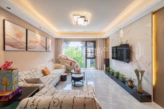 融创微风之城(公寓住宅) 5室2厅3卫 179.24m² 360万