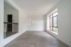 三江鸣翠蓝湾(公寓住宅) 4室2厅3卫 183.62m² 360万