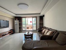 阳光里 4室2厅2卫 134.00m² 2300元/月