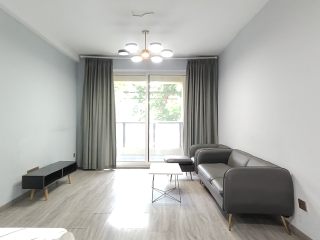 中天富春诚品二期 3室2厅2卫 95.23m² 2100元/月