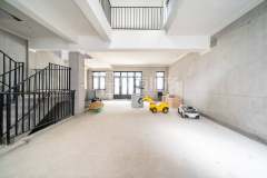 绿城富春玫瑰园 4室2厅4卫 255.22m² 599万