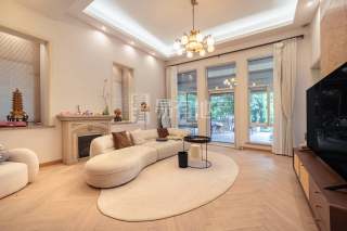 金都富春山居(别墅) 5室3厅3卫 245.00m² 1799万