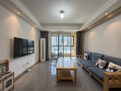 中天富春诚品二期 3室2厅2卫 99.50m² 2500元/月