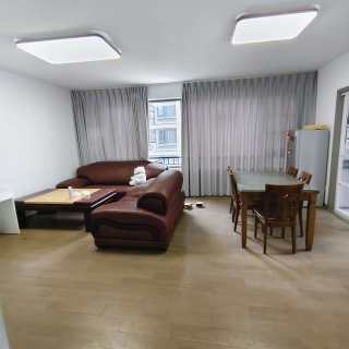 望钰和府南区 3室2厅2卫 124.00m² 2100元/月