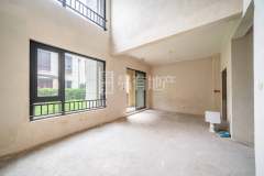 清源上林湖(别墅) 4室2厅4卫 161.48m² 349万
