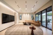 绿城七里香溪 5室3厅4卫 303.06m² 1580万